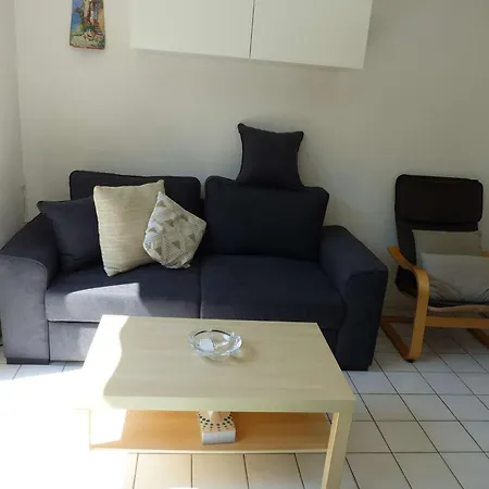 Сasa de vacaciones Mazet Climatisé Avec Terrasse Au Lavandou - Fr-1-308-78 Le Lavandou