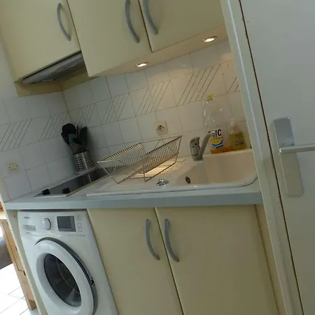 Сasa de vacaciones Mazet Climatisé Avec Terrasse Au Lavandou - Fr-1-308-78