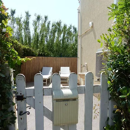 Mazet Climatisé Avec Terrasse Au Lavandou - Fr-1-308-78 Сasa de vacaciones *